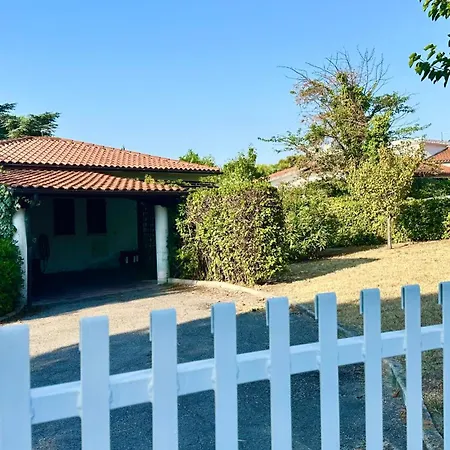N183 - Numana, Nuova Villetta Con Giardino Apartmán